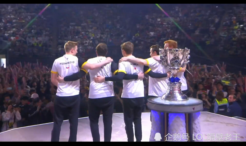 九游棋牌娱乐关于Faker意外战胜加拿大队，大比分获胜引爆全场！观众掌声雷动的信息