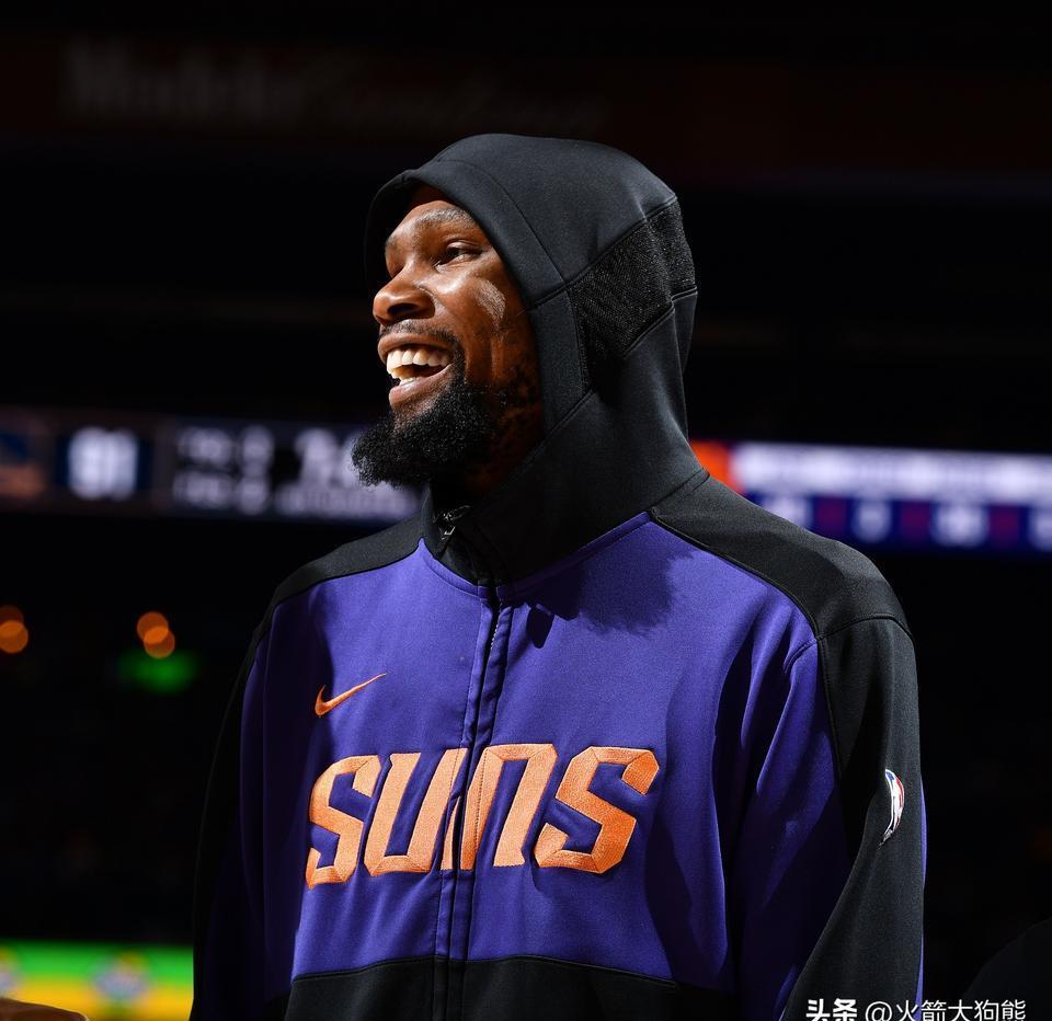 九游棋牌包含集结日菲尼克斯太阳调整名单以备NBA季后赛；绝杀压哨环节打磨；震撼外界；资深球员宣示担当的词条